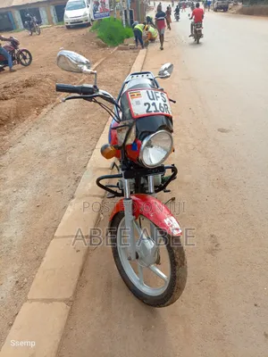 Bajaj Boxer 125 2024 Red