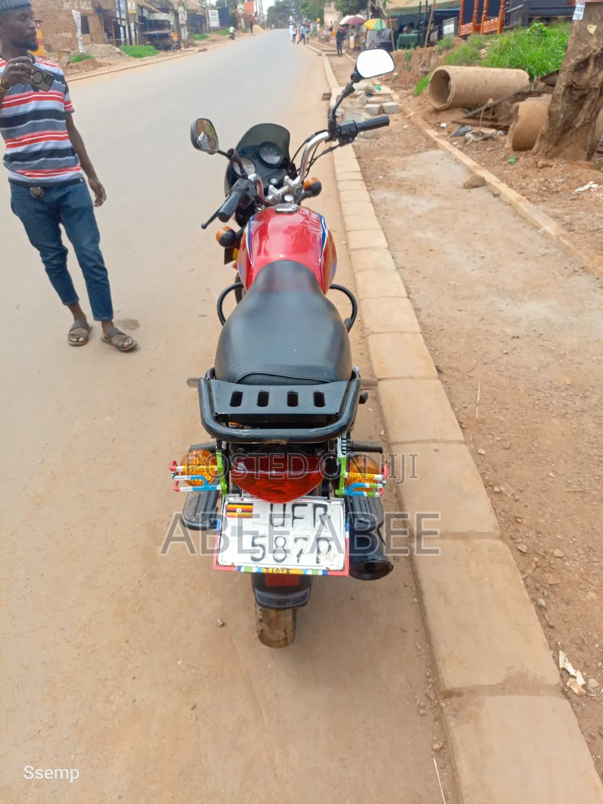 Bajaj Boxer 125 2022 Red