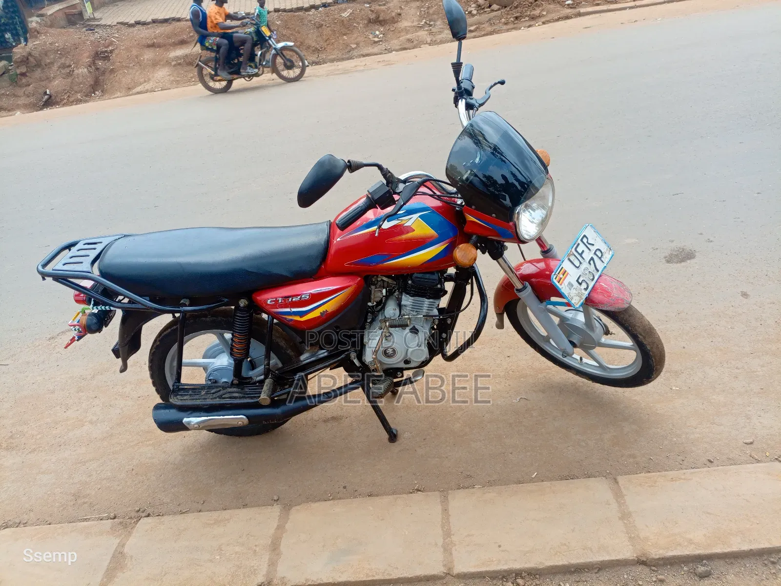 Bajaj Boxer 125 2022 Red