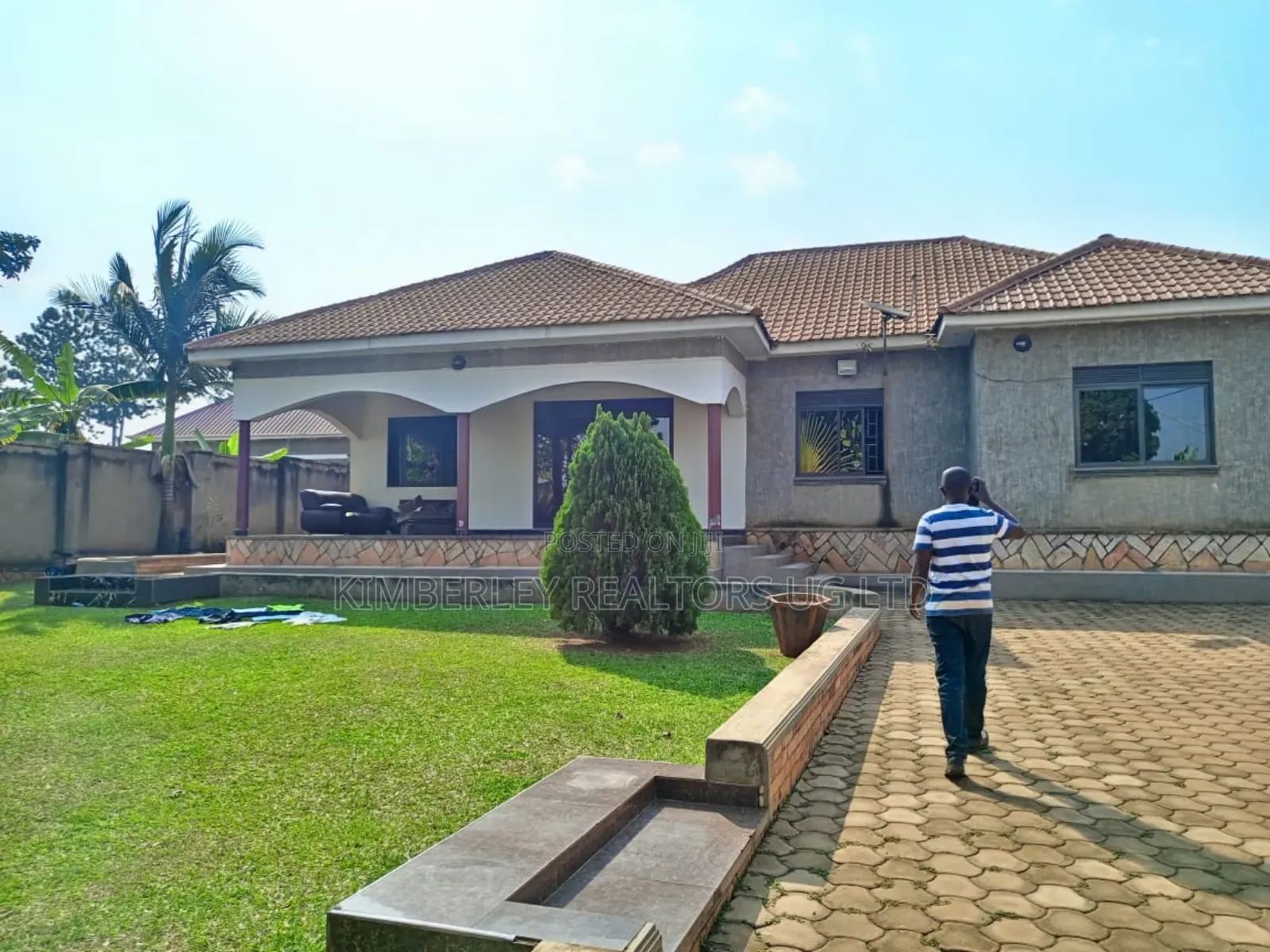 4bdrm House in Division A for sale