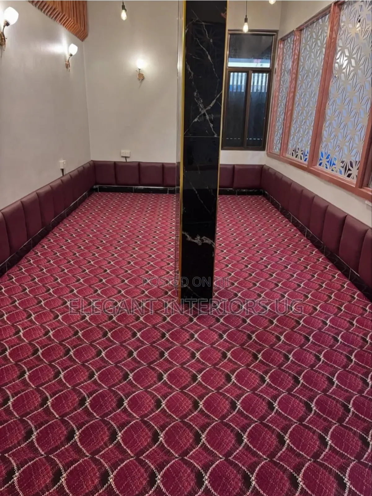 Checked Woolen Carpets Available in All Designs at Favorable Price