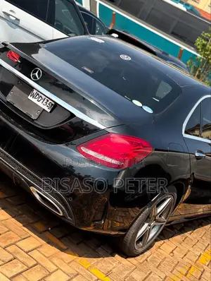 Mercedes-Benz C180 2017 Black