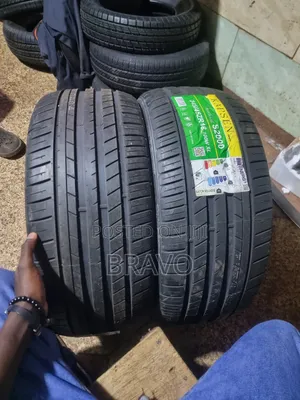 245/45r18 Kapsen Tires Low Profile.