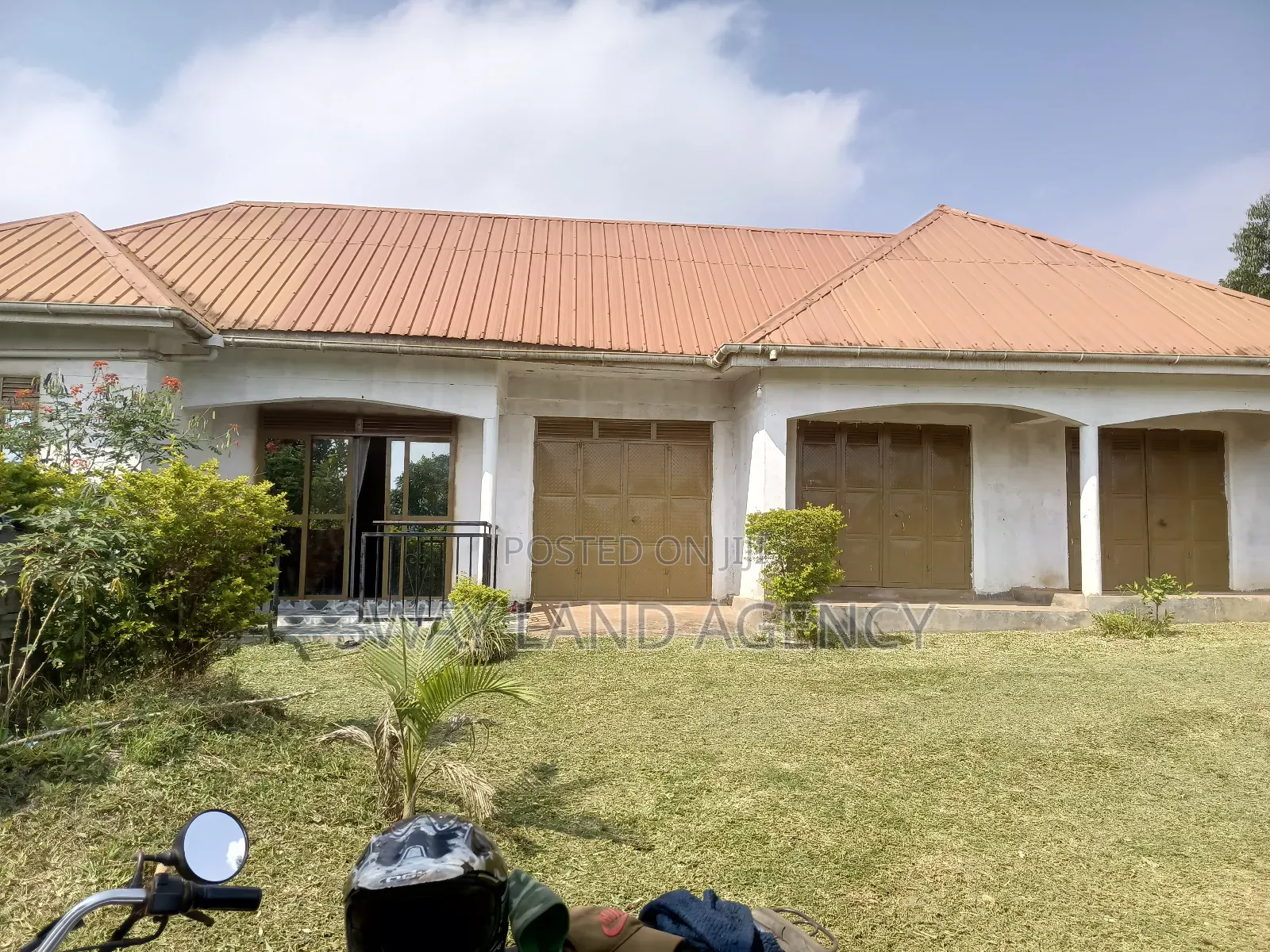 Furnished 2bdrm House in Ssisa for sale