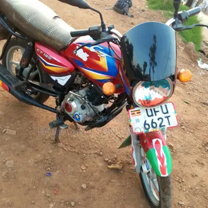 Bajaj Boxer 125 2023 Red