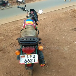 Bajaj Boxer 125 2023 Red