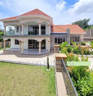 6bdrm Mansion in Kitende Entebbe Road, Division B for sale