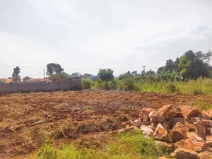 Nkumba Kigero Entebbe 100 by 50 Titled ( Kyappa Land ) on Sale