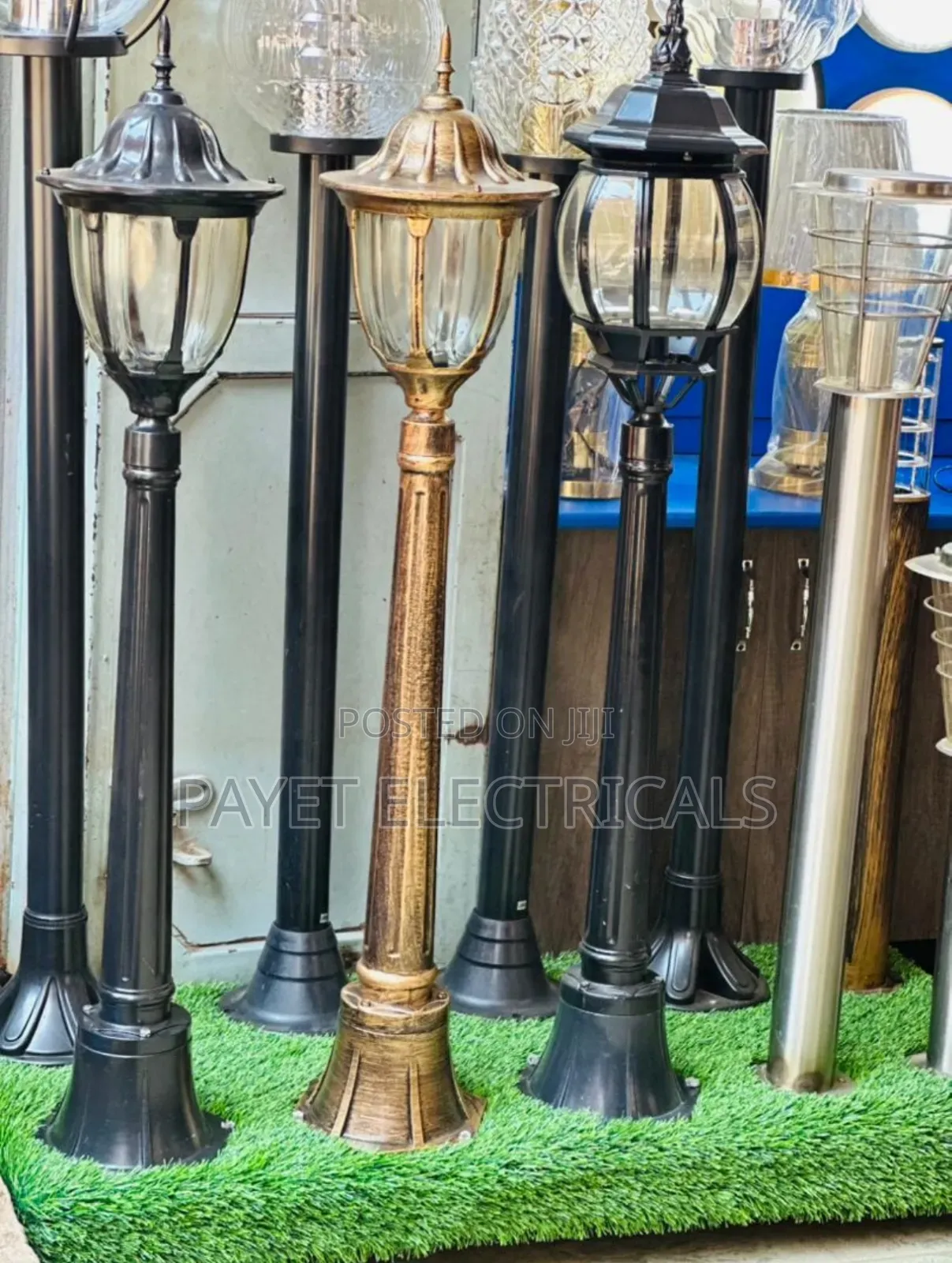 Vip Modern Garden/Compound Light