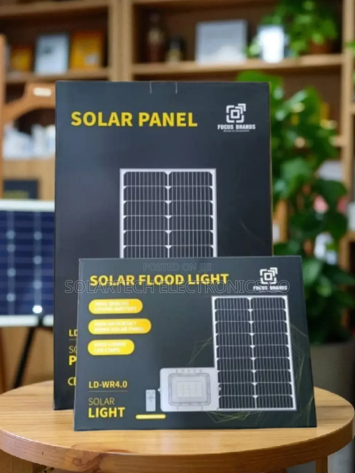Heavy-Duty 300w Blue Carbon Solar Flood Light