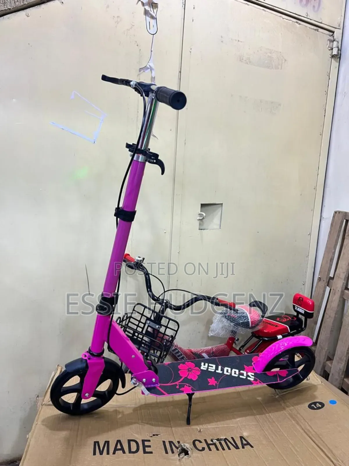2 Wheels Foldable Scooter(Brand New)