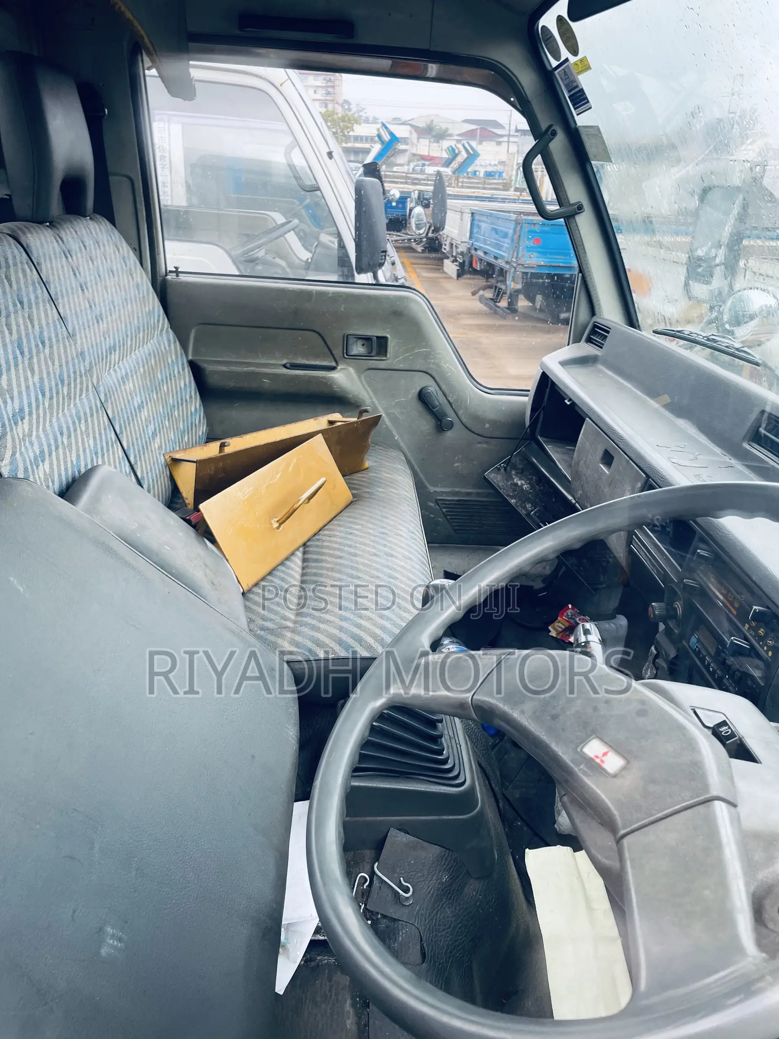 Canter Car Carrier Big Head