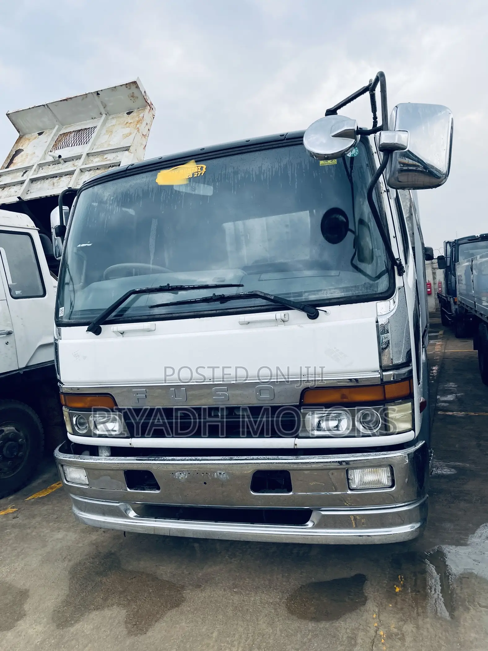 Fuso Baby 6d16engine White