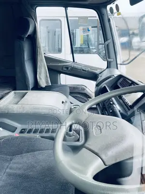 Fuso Baby 6d16engine White