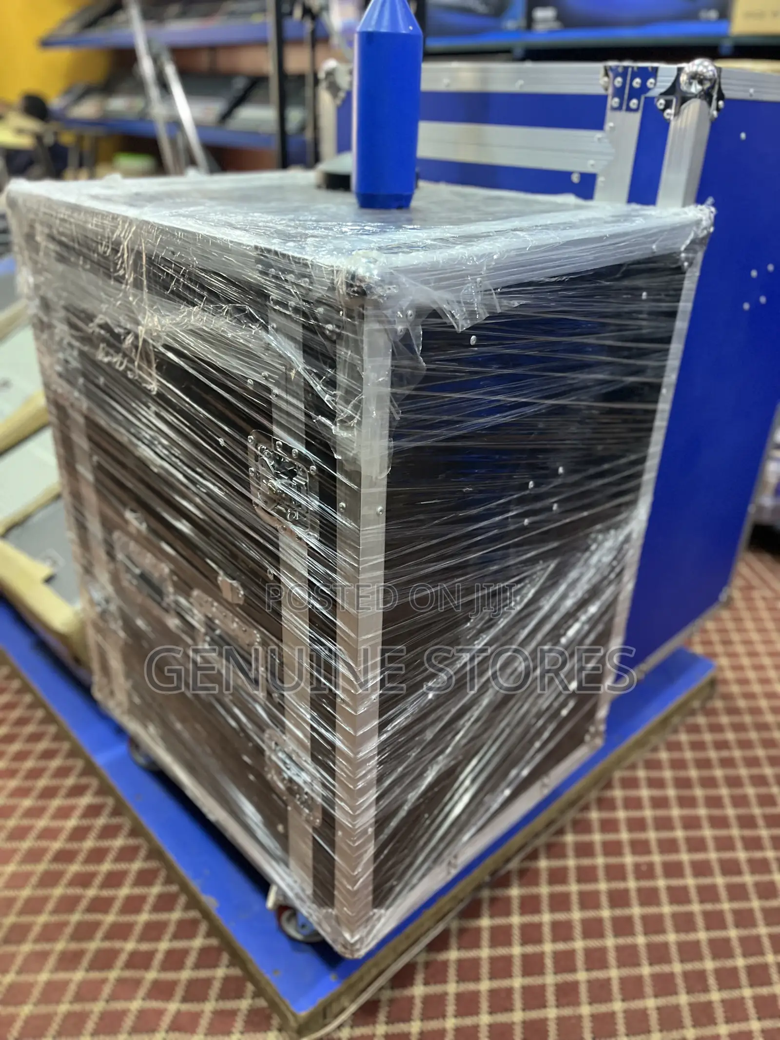 Medium Sized Dj Box / Rack of Double Layer.
