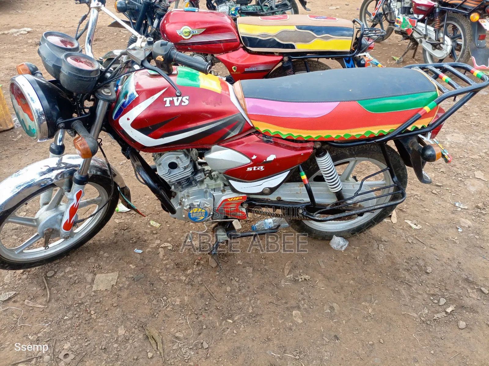 TVS HLX 125 2020 Red