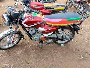 TVS HLX 125 2020 Red