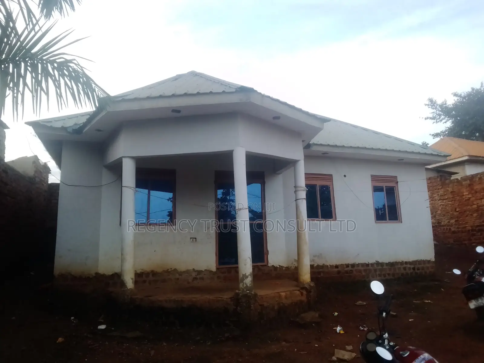 3bdrm House in Bukasa, Central Division for sale