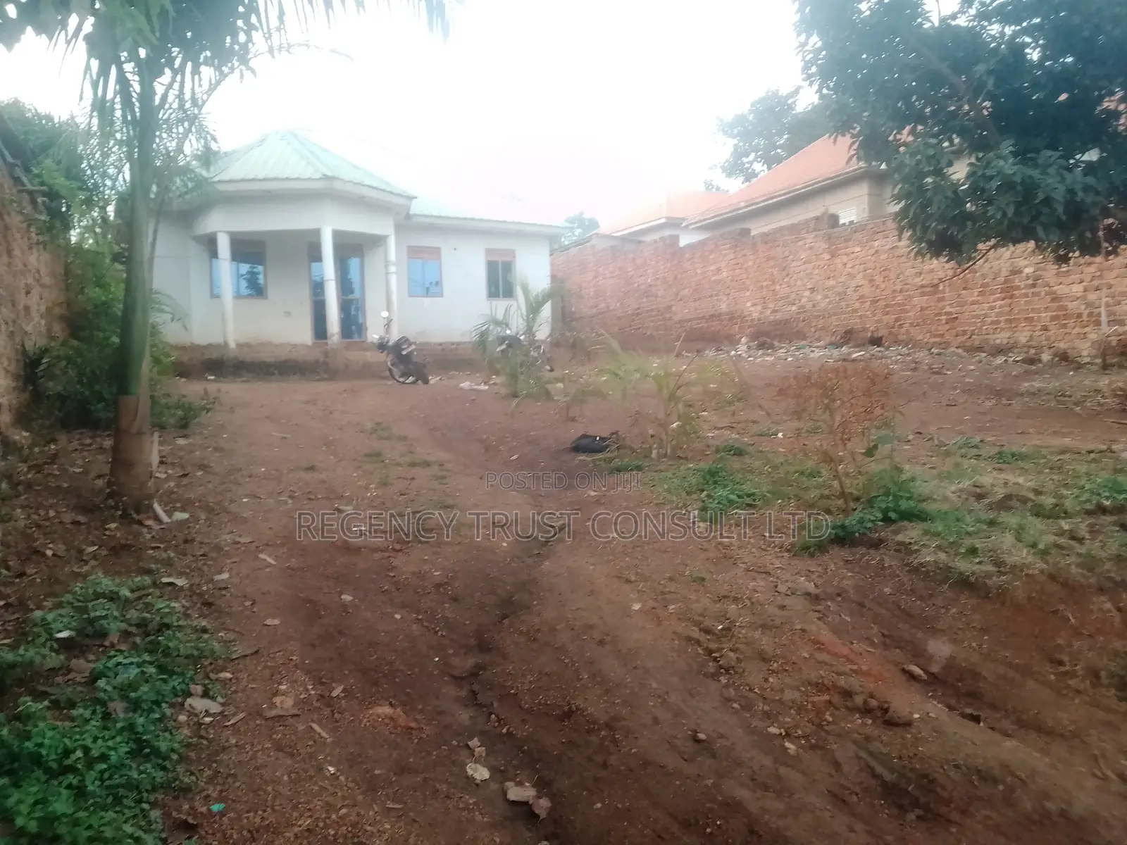 3bdrm House in Bukasa, Central Division for sale