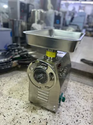 Heavy Duty Electric Meat Mincers/Grinders \\ 2200w \\ Tc-32t