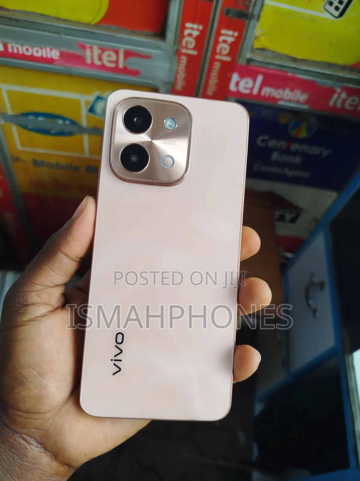 Vivo Y18 128 GB Gold
