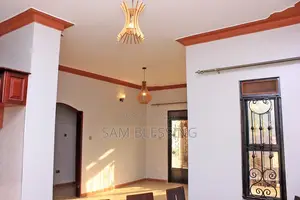 3bdrm House in Kitende Kitovu, Central Division for sale