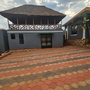 3bdrm House in Kitende Kitovu, Central Division for sale