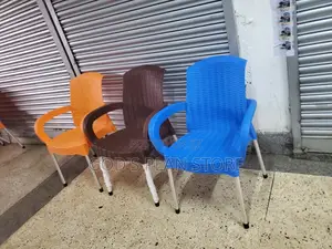 Curve Back Plastic Chairs Plastic Chairs