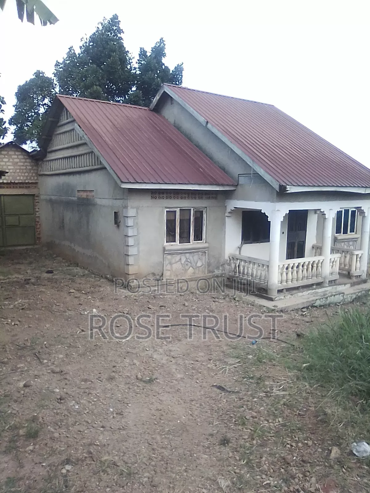 Furnished 3bdrm House in Katabi for sale