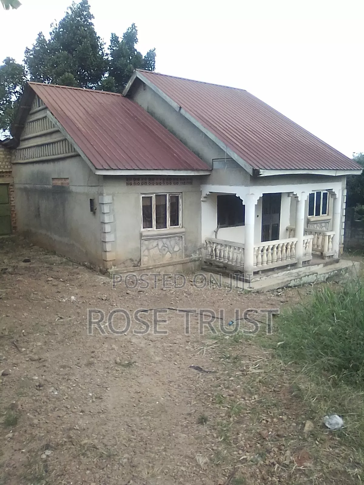 Furnished 3bdrm House in Katabi for sale