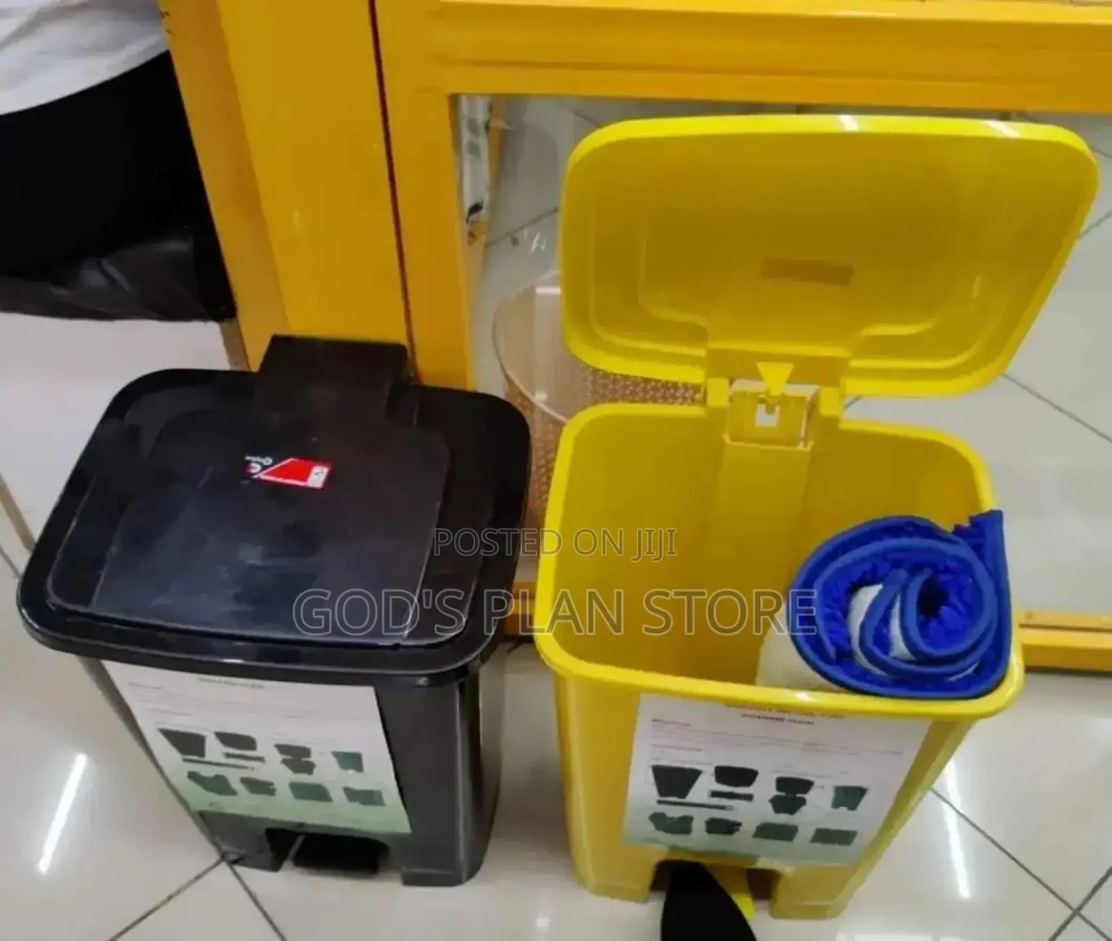Super 30litres Plastic Dust Dust Bins