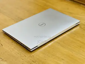 Laptop Dell XPS 17 9720 32GB Intel Core I7 SSHD (Hybrid) 1T