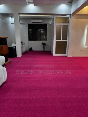 Maroon Woolen Carpets for Offices Per Square Meter Available