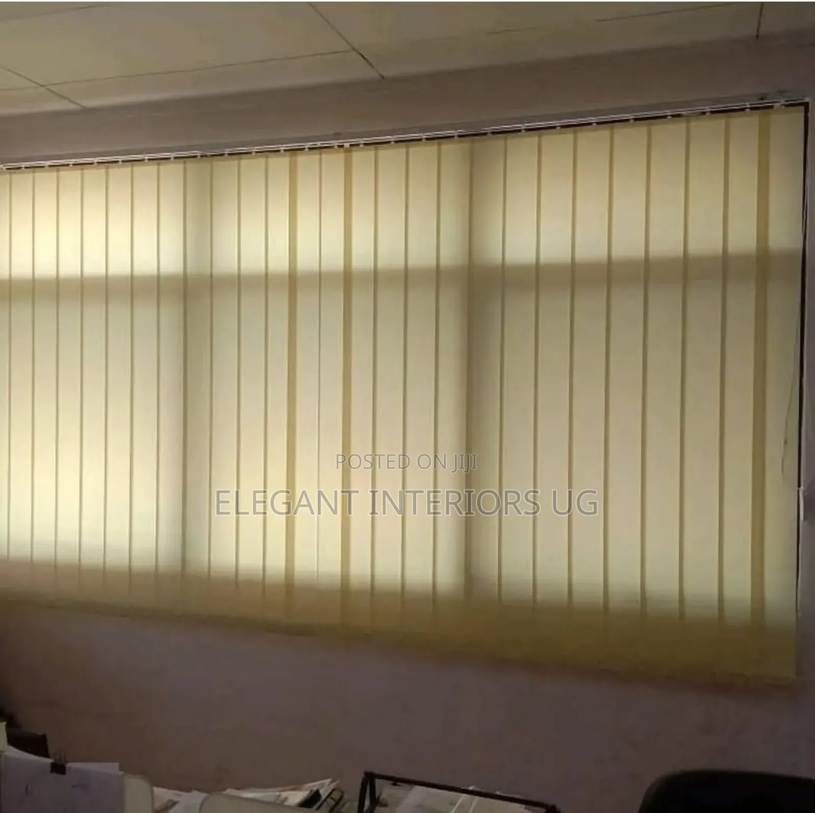 Elegant Window Blinds Available for Office Windows at Favorable Price