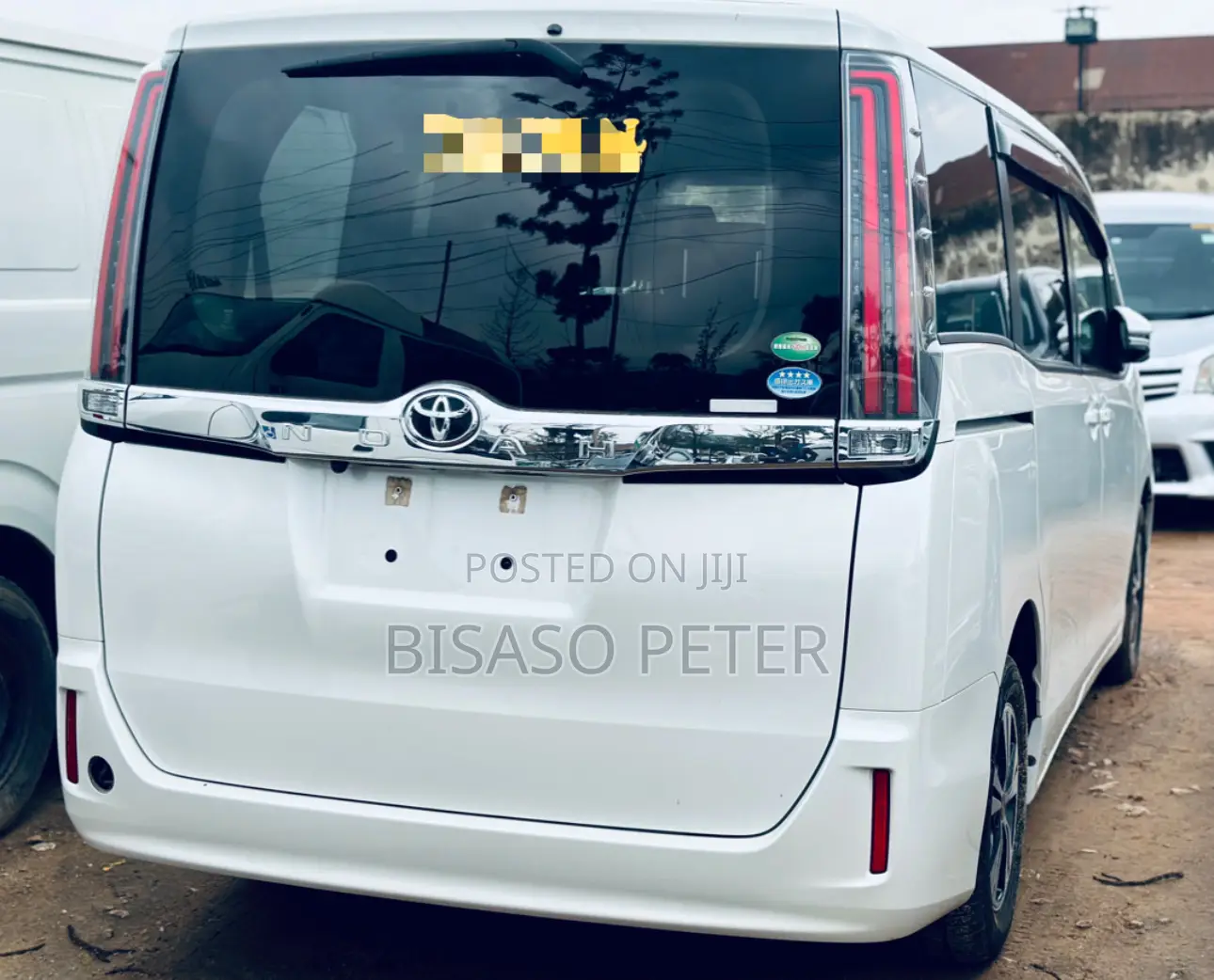 Toyota Noah 2.0 AWD (8 Seater) 2019 White