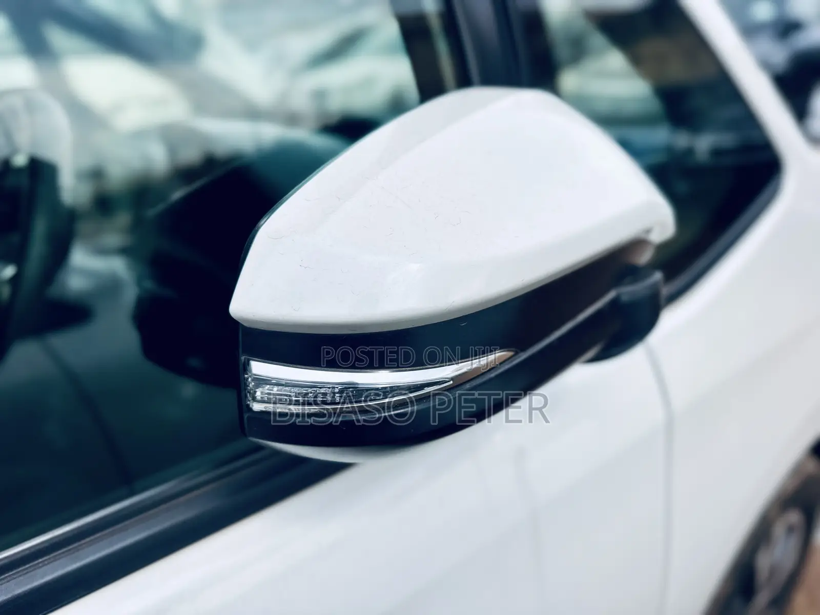 Toyota Noah 2.0 AWD (8 Seater) 2019 White