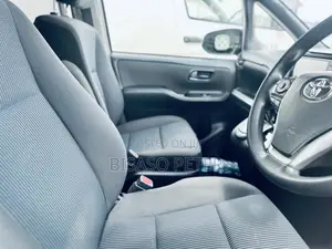 Toyota Noah 2.0 AWD (8 Seater) 2019 White
