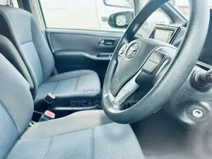 Toyota Noah 2.0 AWD (8 Seater) 2019 White