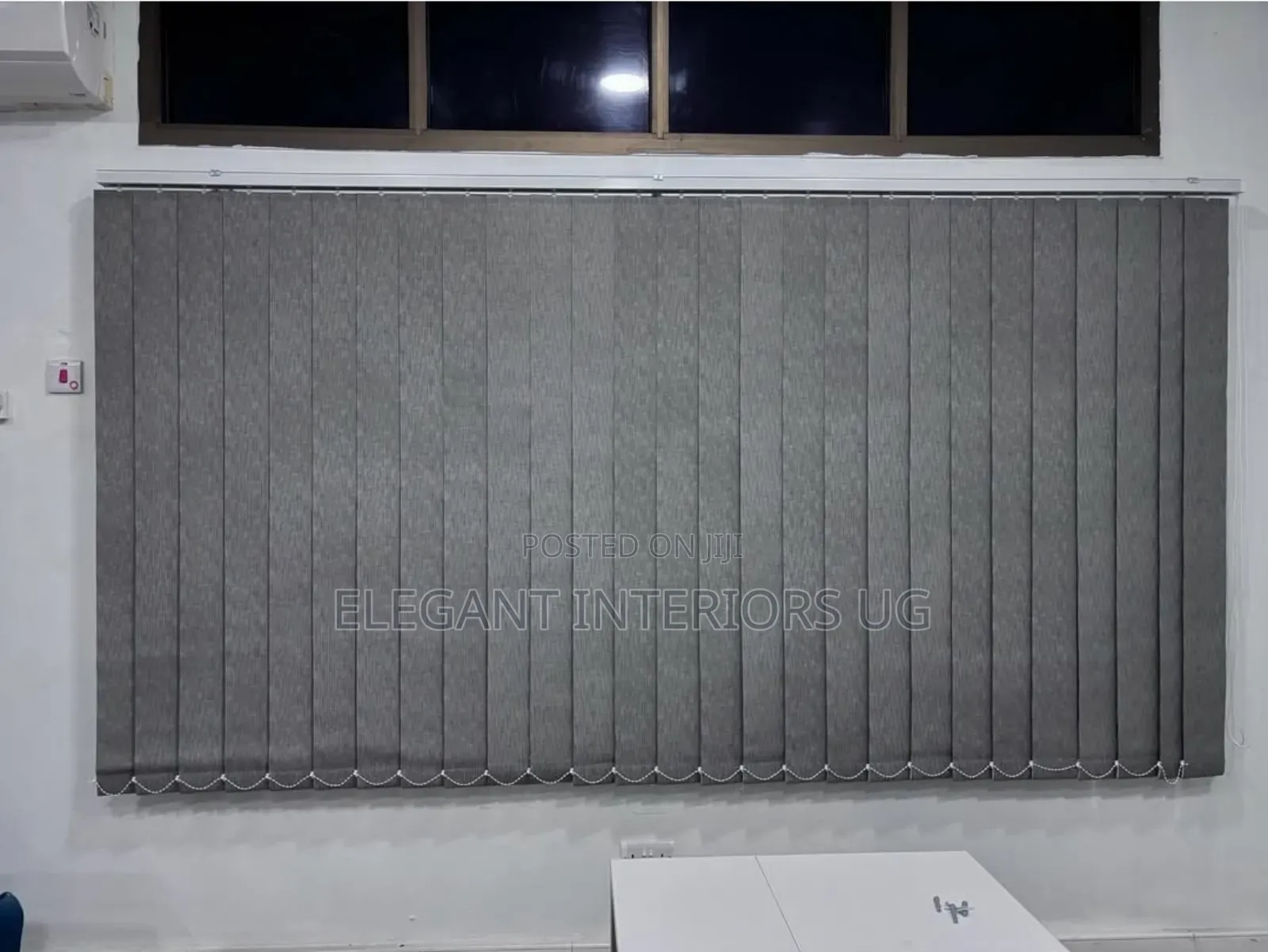 Window Blinds Per Square Available for Office Windows Available