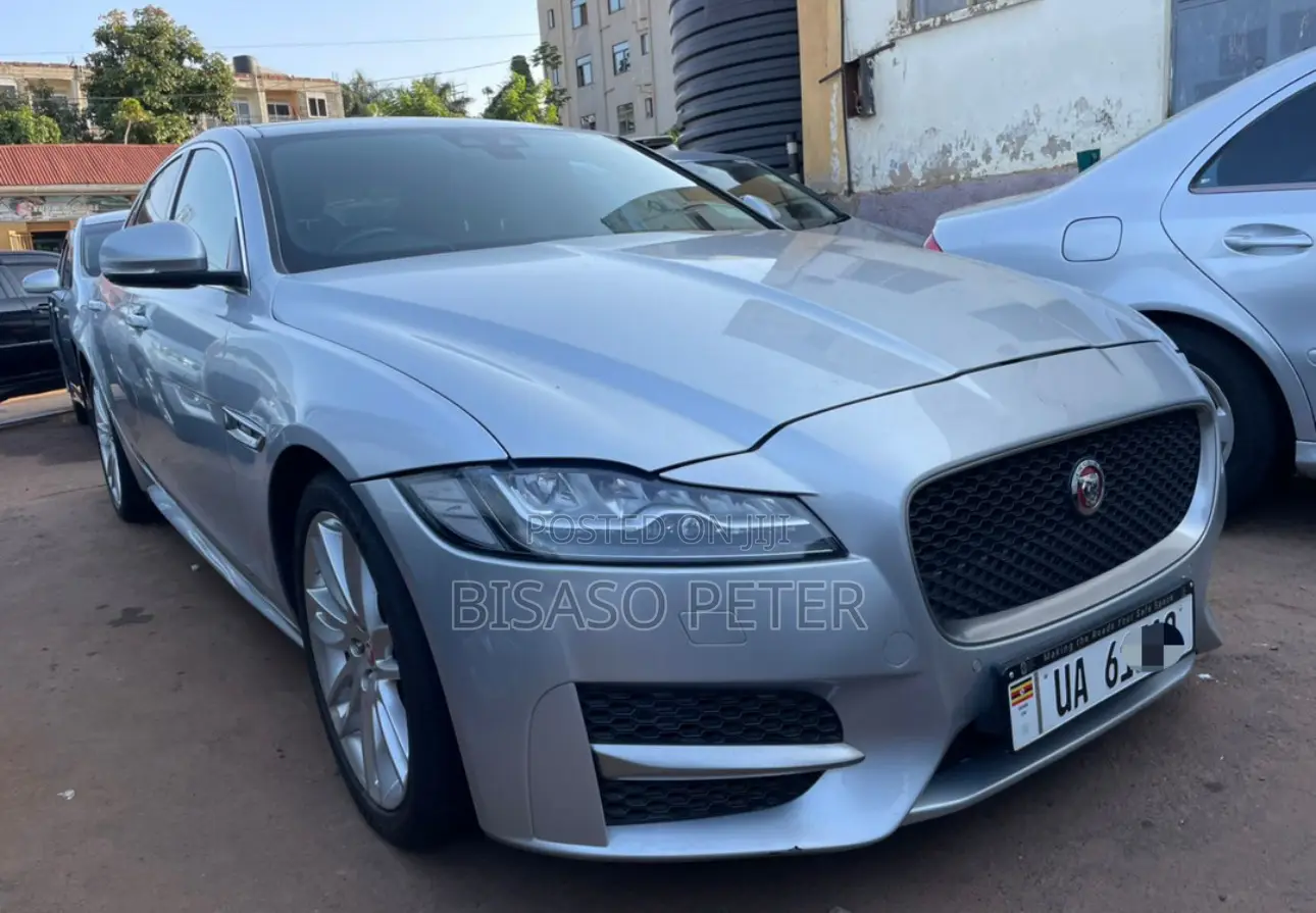 Jaguar XF 35t R-Sport AWD 2016 Silver