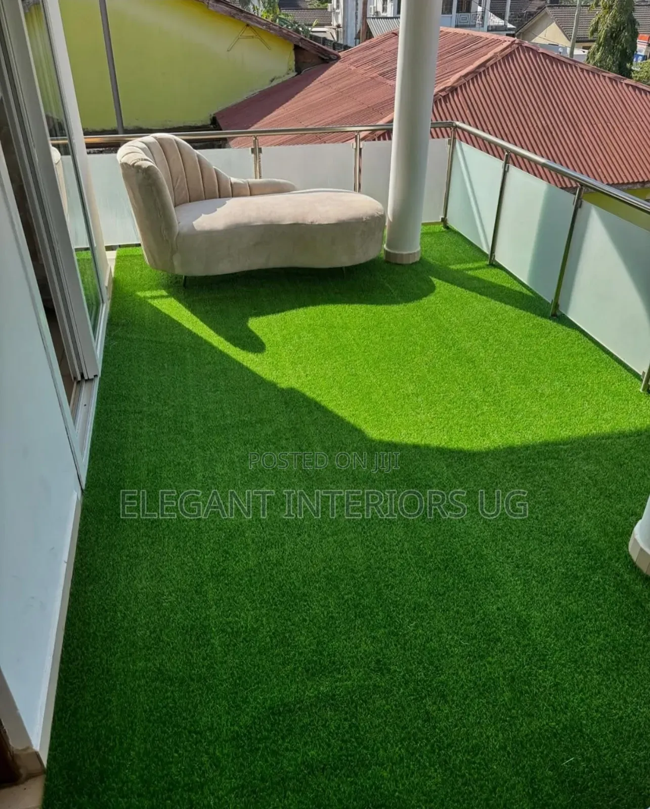 Fancy Artificial Grass Carpets Per Square Meter Available in Market