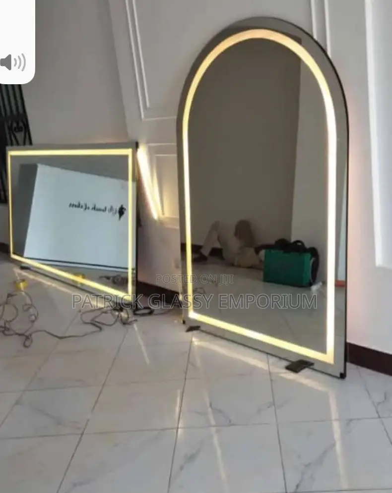 Oval Lightning Mirror