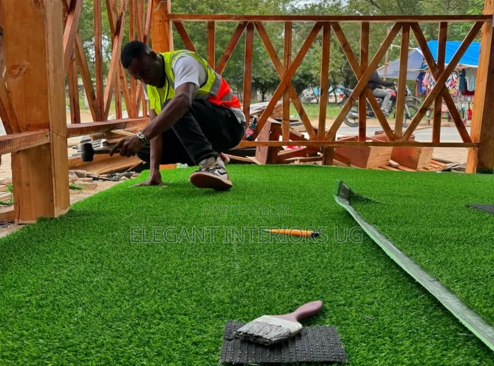 Artificial Grass Carpets Used on Balconies and in Play Grounds