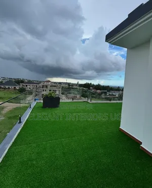 Artificial Grass Carpets Available at Favorable Price for Price