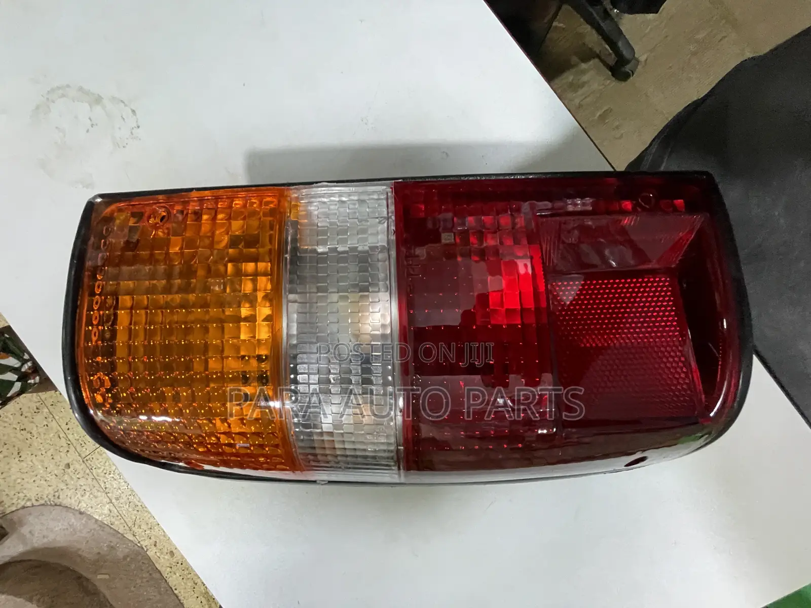 Hilux 106 Tail Lamp