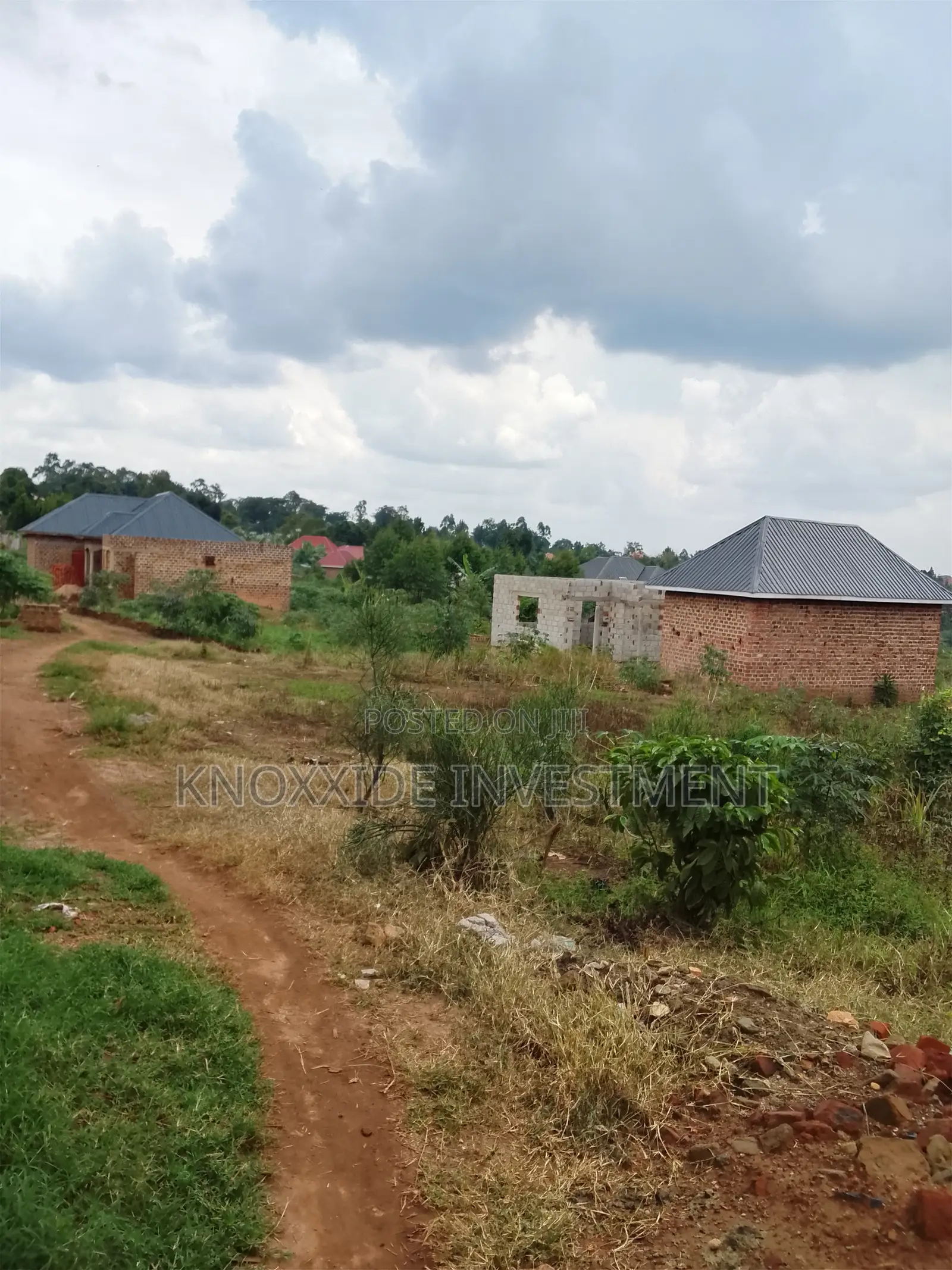Plot for Sale 30x50ft at 15m Ugx Bukasa Temagalo Kiseka Road
