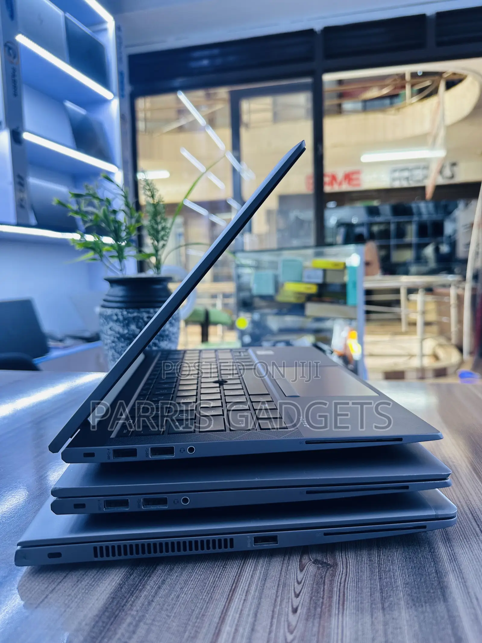 Laptop HP ZBook Firefly 14 G7 32GB Intel Core i7 SSD 512GB