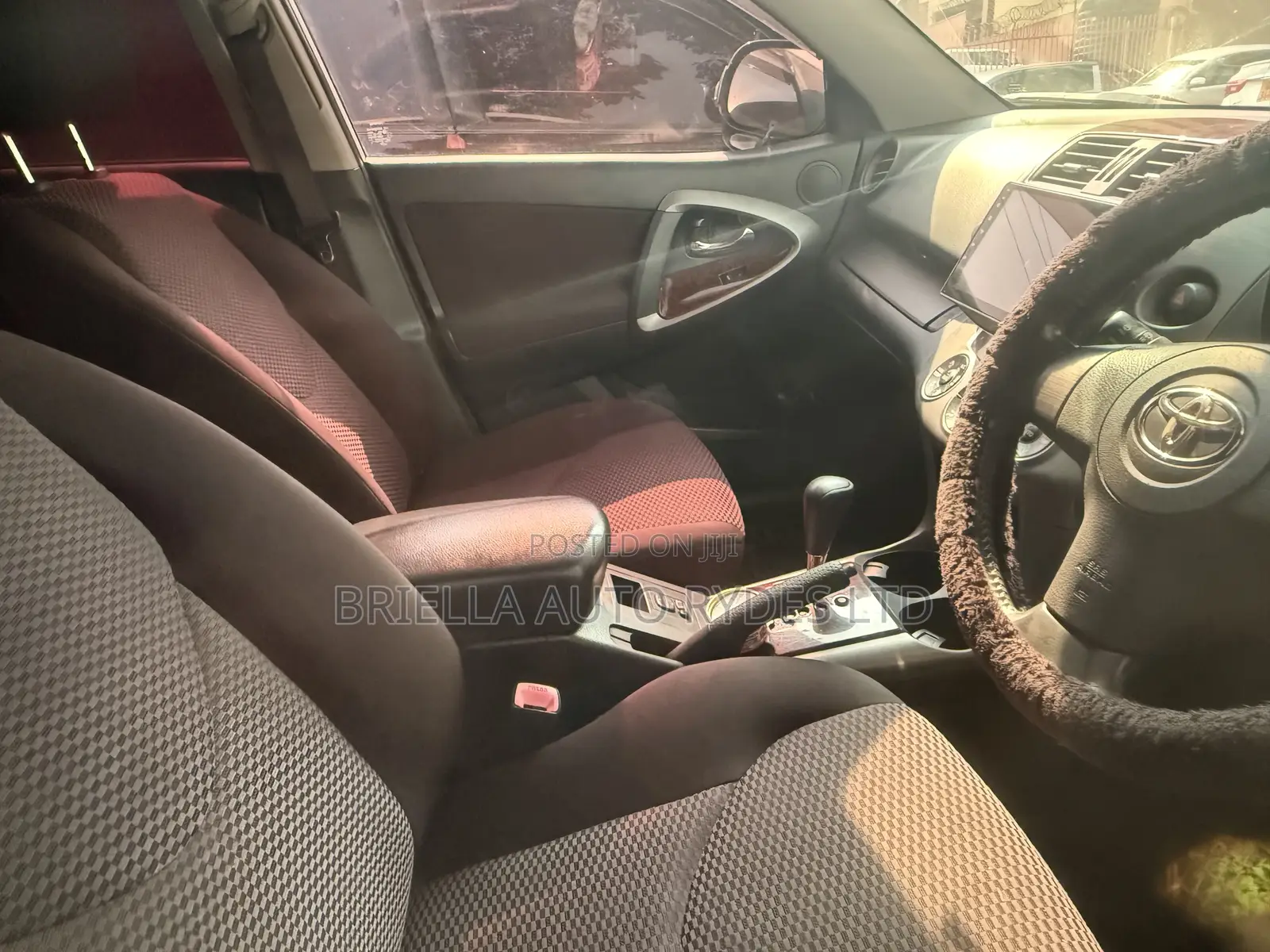 Toyota RAV4 2010 White