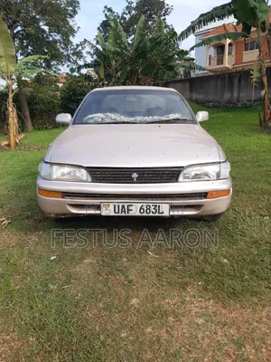 Toyota Corolla 1998 Gold