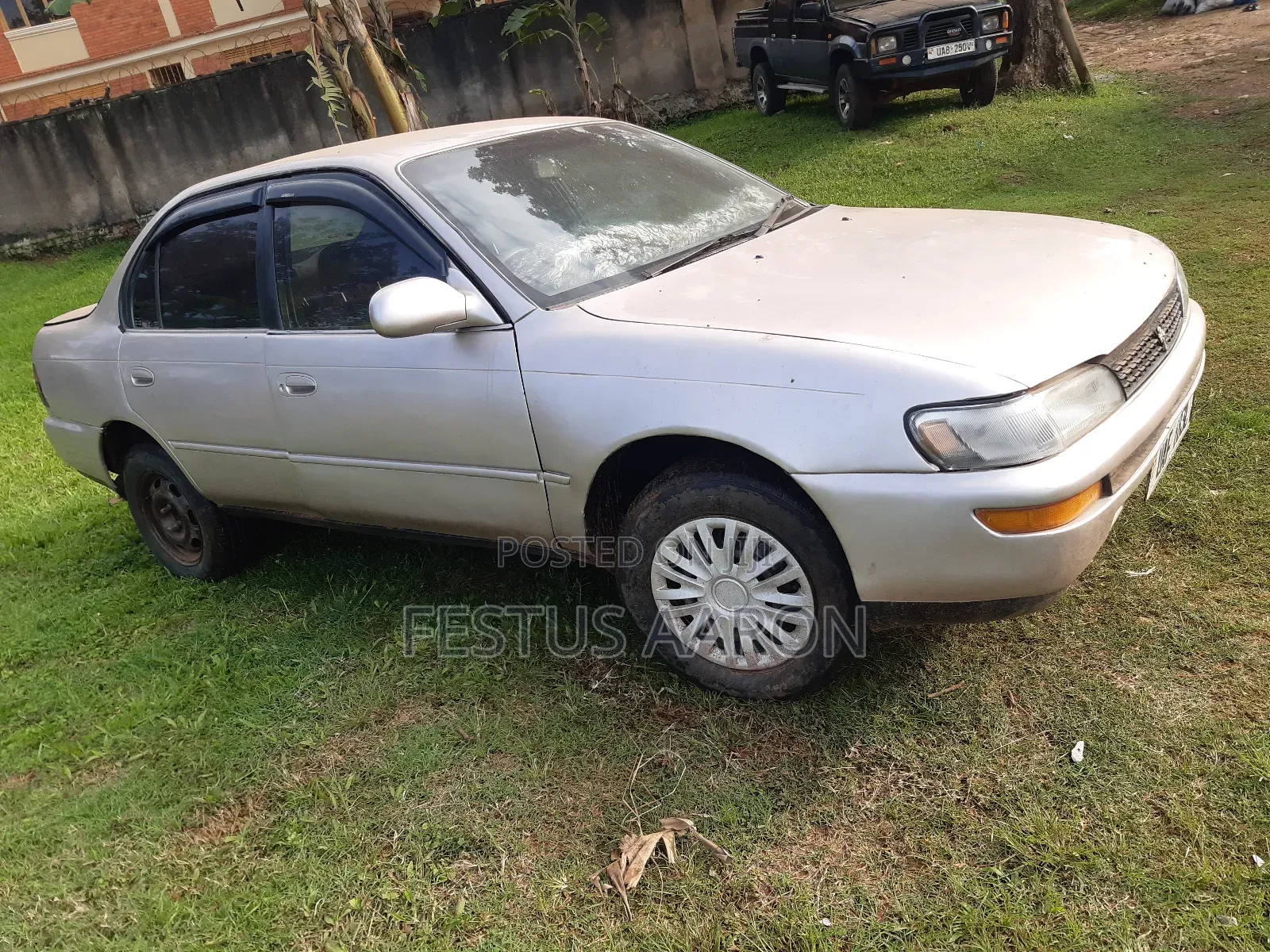 Toyota Corolla 1998 Gold